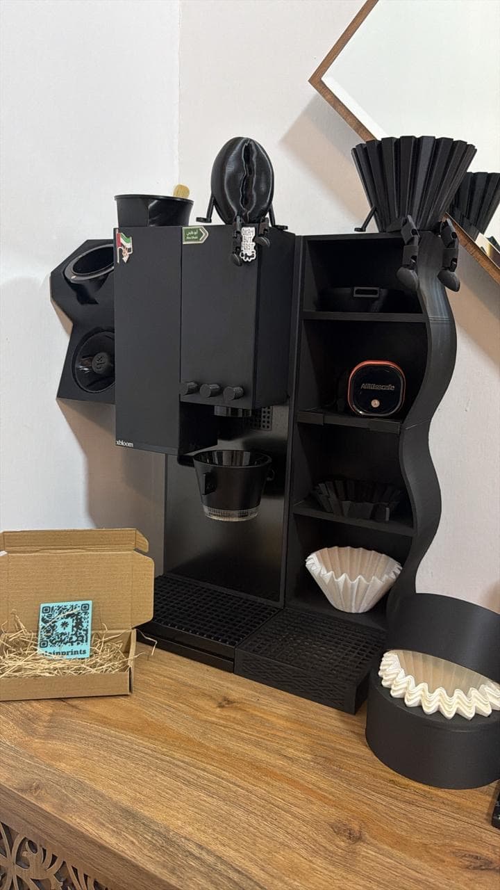 Installed modular coffee-station organizer around a coffee machine